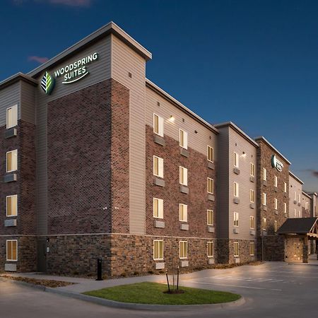 Woodspring Suites Coralville Iowa City Екстер'єр фото