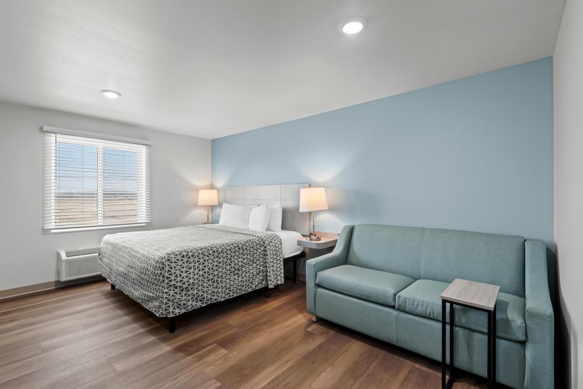 Woodspring Suites Coralville Iowa City Екстер'єр фото
